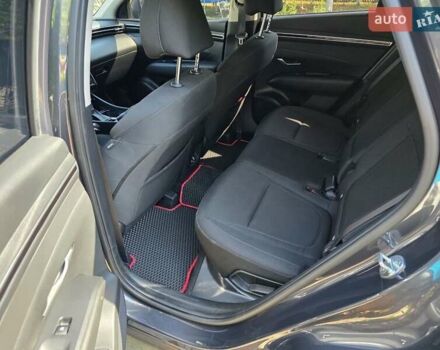 Серый Хендай Туксон, объемом двигателя 2 л и пробегом 70 тыс. км за 25600 $, фото 12 на Automoto.ua