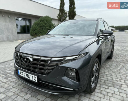 Серый Хендай Туксон, объемом двигателя 2 л и пробегом 36 тыс. км за 26850 $, фото 1 на Automoto.ua