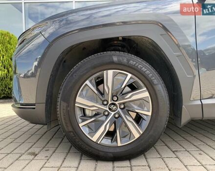 Серый Хендай Туксон, объемом двигателя 1.6 л и пробегом 25 тыс. км за 29700 $, фото 6 на Automoto.ua