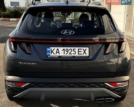 Серый Хендай Туксон, объемом двигателя 1.6 л и пробегом 65 тыс. км за 33500 $, фото 2 на Automoto.ua