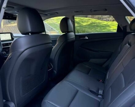 Серый Хендай Туксон, объемом двигателя 2.4 л и пробегом 23 тыс. км за 5400 $, фото 15 на Automoto.ua