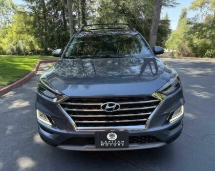 Серый Хендай Туксон, объемом двигателя 2.4 л и пробегом 23 тыс. км за 5400 $, фото 1 на Automoto.ua