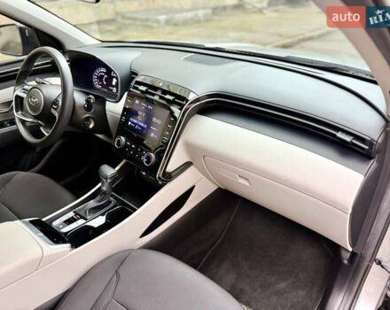 Сірий Хендай Туксон, об'ємом двигуна 2.5 л та пробігом 87 тис. км за 21000 $, фото 36 на Automoto.ua