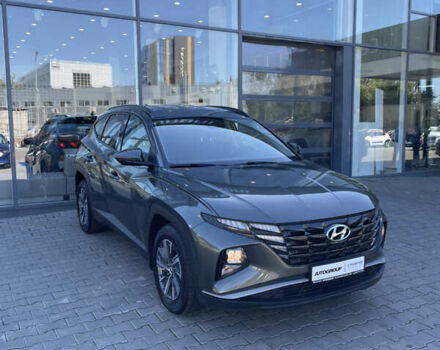 Серый Хендай Туксон, объемом двигателя 2 л и пробегом 134 тыс. км за 22000 $, фото 3 на Automoto.ua