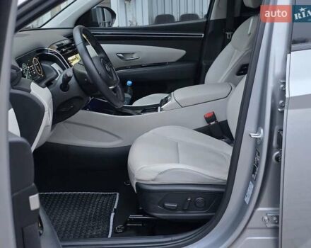 Серый Хендай Туксон, объемом двигателя 2 л и пробегом 39 тыс. км за 30500 $, фото 14 на Automoto.ua