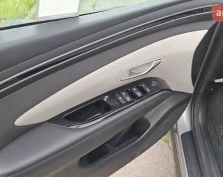 Серый Хендай Туксон, объемом двигателя 1.6 л и пробегом 77 тыс. км за 32400 $, фото 16 на Automoto.ua