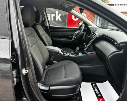 Серый Хендай Туксон, объемом двигателя 2.5 л и пробегом 28 тыс. км за 26990 $, фото 18 на Automoto.ua