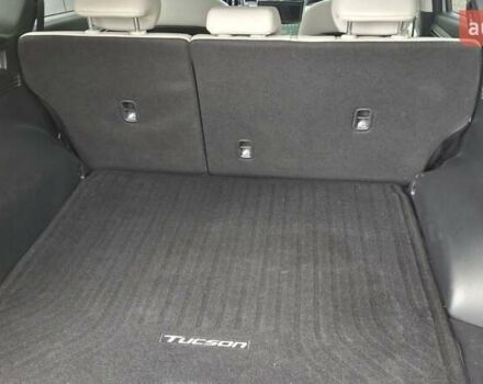 Серый Хендай Туксон, объемом двигателя 1.6 л и пробегом 77 тыс. км за 32400 $, фото 29 на Automoto.ua