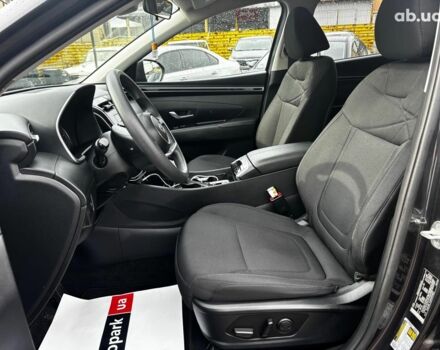 Серый Хендай Туксон, объемом двигателя 2.5 л и пробегом 28 тыс. км за 26990 $, фото 16 на Automoto.ua