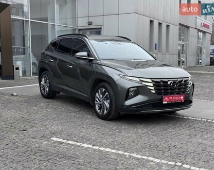 Серый Хендай Туксон, объемом двигателя 2 л и пробегом 62 тыс. км за 24500 $, фото 2 на Automoto.ua