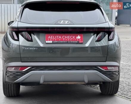 Серый Хендай Туксон, объемом двигателя 2 л и пробегом 62 тыс. км за 24500 $, фото 5 на Automoto.ua