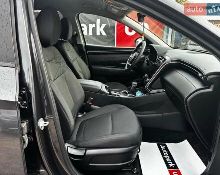 Серый Хендай Туксон, объемом двигателя 2.5 л и пробегом 28 тыс. км за 26990 $, фото 17 на Automoto.ua