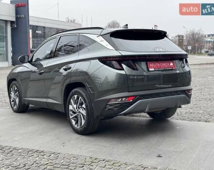 Серый Хендай Туксон, объемом двигателя 2 л и пробегом 62 тыс. км за 24500 $, фото 4 на Automoto.ua
