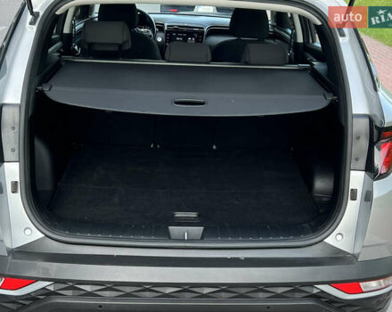 Сірий Хендай Туксон, об'ємом двигуна 2 л та пробігом 68 тис. км за 24500 $, фото 48 на Automoto.ua