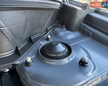 Серый Хендай Туксон, объемом двигателя 2 л и пробегом 37 тыс. км за 25500 $, фото 21 на Automoto.ua