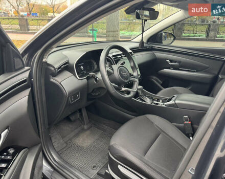 Серый Хендай Туксон, объемом двигателя 2 л и пробегом 18 тыс. км за 27500 $, фото 10 на Automoto.ua