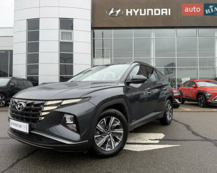 Серый Хендай Туксон, объемом двигателя 2 л и пробегом 11 тыс. км за 25200 $, фото 1 на Automoto.ua