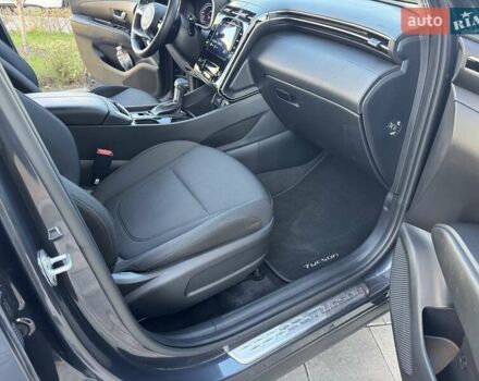 Серый Хендай Туксон, объемом двигателя 2 л и пробегом 37 тыс. км за 25000 $, фото 46 на Automoto.ua