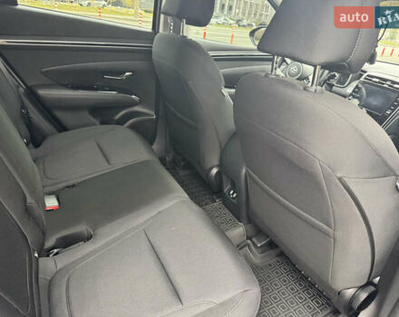 Серый Хендай Туксон, объемом двигателя 2 л и пробегом 18 тыс. км за 27500 $, фото 15 на Automoto.ua