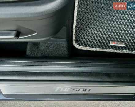 Сірий Хендай Туксон, об'ємом двигуна 1.6 л та пробігом 51 тис. км за 36900 $, фото 39 на Automoto.ua
