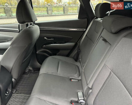 Серый Хендай Туксон, объемом двигателя 2 л и пробегом 18 тыс. км за 27500 $, фото 14 на Automoto.ua