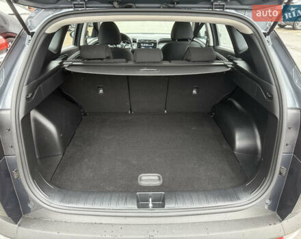 Серый Хендай Туксон, объемом двигателя 2 л и пробегом 11 тыс. км за 25200 $, фото 17 на Automoto.ua