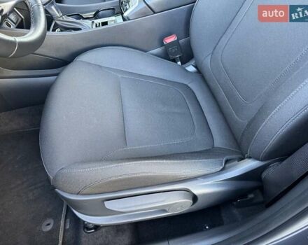 Серый Хендай Туксон, объемом двигателя 2 л и пробегом 37 тыс. км за 25500 $, фото 66 на Automoto.ua