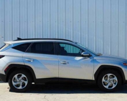 Серый Хендай Туксон, объемом двигателя 2.5 л и пробегом 10 тыс. км за 11000 $, фото 3 на Automoto.ua