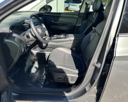 Сірий Хендай Туксон, об'ємом двигуна 1.6 л та пробігом 12 тис. км за 11000 $, фото 10 на Automoto.ua