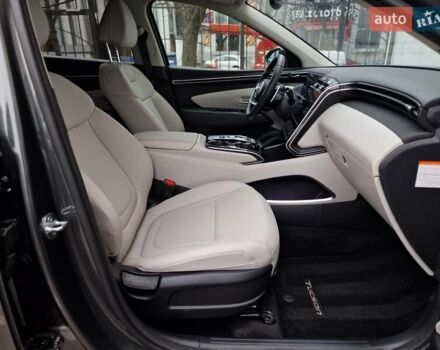 Сірий Хендай Туксон, об'ємом двигуна 1.6 л та пробігом 8 тис. км за 32990 $, фото 43 на Automoto.ua