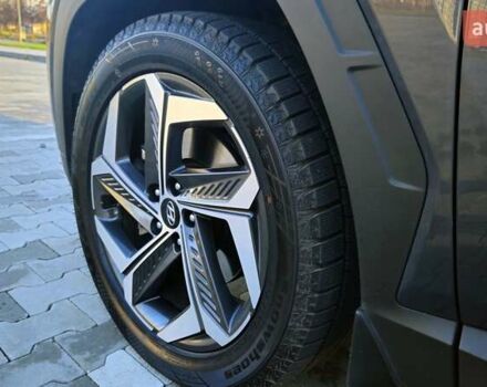 Серый Хендай Туксон, объемом двигателя 2 л и пробегом 19 тыс. км за 32900 $, фото 16 на Automoto.ua