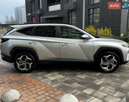 Серый Хендай Туксон, объемом двигателя 2.5 л и пробегом 6 тыс. км за 30500 $, фото 6 на Automoto.ua