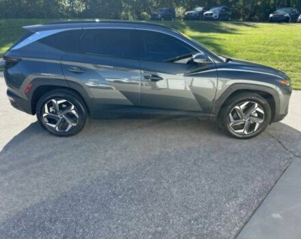 Сірий Хендай Туксон, об'ємом двигуна 1.6 л та пробігом 12 тис. км за 11000 $, фото 3 на Automoto.ua