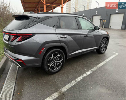 Серый Хендай Туксон, объемом двигателя 1.6 л и пробегом 17 тыс. км за 28900 $, фото 5 на Automoto.ua