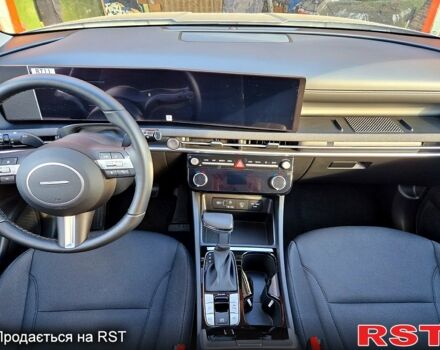 Сірий Хендай Туксон, об'ємом двигуна 2 л та пробігом 9 тис. км за 31500 $, фото 2 на Automoto.ua