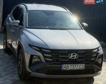 Серый Хендай Туксон, объемом двигателя 2 л и пробегом 9 тыс. км за 31000 $, фото 3 на Automoto.ua