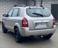 Серый Хендай Туксон, объемом двигателя 2 л и пробегом 200 тыс. км за 4150 $, фото 9 на Automoto.ua