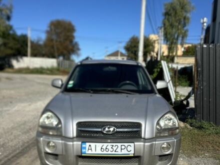 Сірий Хендай Туксон, об'ємом двигуна 2 л та пробігом 277 тис. км за 5400 $, фото 1 на Automoto.ua