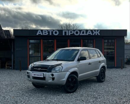 Сірий Хендай Туксон, об'ємом двигуна 0 л та пробігом 262 тис. км за 6800 $, фото 1 на Automoto.ua