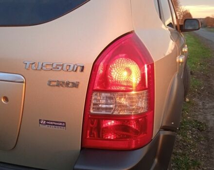 Хендай Туксон 2005 у Старокостянтинів на Automoto.ua Сірий Хендай Туксон, об'ємом двигуна 2 л та пробігом 280 тис. км за 8000 $, фото 1 на Automoto.ua