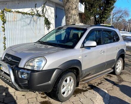 Сірий Хендай Туксон, об'ємом двигуна 2 л та пробігом 136 тис. км за 8200 $, фото 1 на Automoto.ua