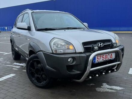 Хендай Туксон 2005 у Сумах на Automoto.ua Сірий Хендай Туксон, об'ємом двигуна 1.99 л та пробігом 187 тис. км за 6000 $, фото 1 на Automoto.ua