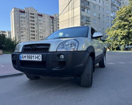 Сірий Хендай Туксон, об'ємом двигуна 2 л та пробігом 211 тис. км за 6700 $, фото 1 на Automoto.ua