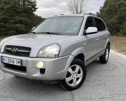 Сірий Хендай Туксон, об'ємом двигуна 2 л та пробігом 187 тис. км за 7650 $, фото 1 на Automoto.ua