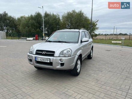 Сірий Хендай Туксон, об'ємом двигуна 2 л та пробігом 255 тис. км за 6300 $, фото 1 на Automoto.ua