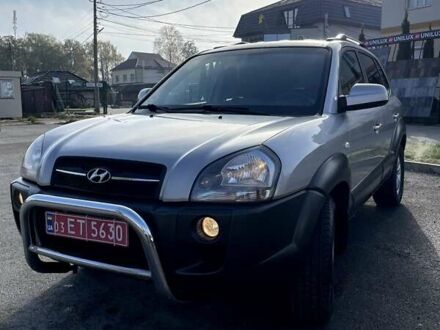 Хендай Туксон 2006 в Ровно на Automoto.ua Серый Хендай Туксон, объемом двигателя 2 л и пробегом 228 тыс. км за 7399 $, фото 1 на Automoto.ua