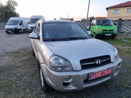 Хендай Туксон 2006 в Ровно на Automoto.ua Серый Хендай Туксон, объемом двигателя 2 л и пробегом 190 тыс. км за 7300 $, фото 1 на Automoto.ua