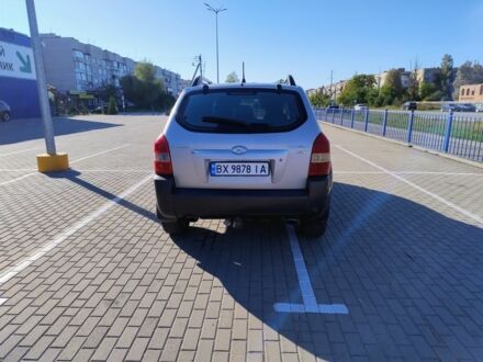 Сірий Хендай Туксон, об'ємом двигуна 2 л та пробігом 304 тис. км за 7500 $, фото 1 на Automoto.ua