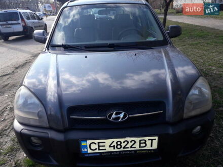 Хендай Туксон 2006 в Черновцах на Automoto.ua Серый Хендай Туксон, объемом двигателя 2 л и пробегом 304 тыс. км за 7500 $, фото 1 на Automoto.ua