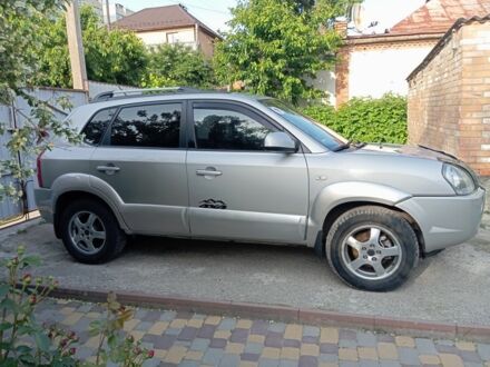 Хендай Туксон 2006 в Виннице на Automoto.ua Серый Хендай Туксон, объемом двигателя 2 л и пробегом 231 тыс. км за 6800 $, фото 1 на Automoto.ua